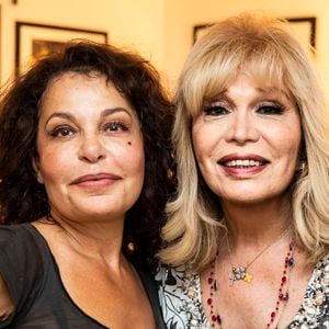 Isabelle Mergault, Amanda Lear - Festival de Ramatuelle - La raison d'Aymé. Le 5 Août 2018. Photo par Cyril Bruneau / Festival de Ramatuelle / Bestimage