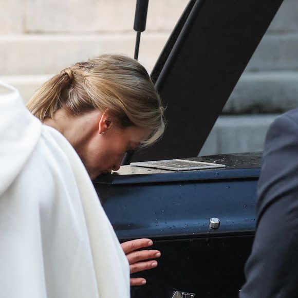 Audrey Crespo-Mara - Sorties des obsèques de Thierry Ardisson en l’église Saint-Roch de Paris, France, le 17 juillet 2025. © Clovis-Jacovides/Bestimage