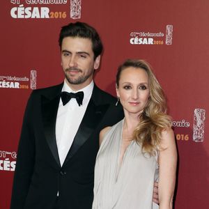 Audrey Lamy, 44 ans aujourd'hui, partage sa vie avec Thomas Sabatier.

Audrey Lamy enceinte et son compagnon Thomas Sabatier - Photocall lors de la 41ème cérémonie des Cesar au théâtre du Châtelet à Paris. © Borde-Jacovides/Bestimage