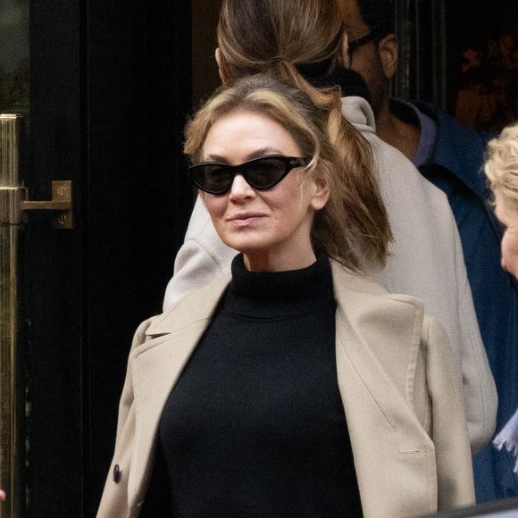 Exclusif - Renée Zellweger quitte son hôtel au lendemain de l'avant-première du film "Bridget Jones : Folle de lui" à Paris le 28 janvier 2025. Crédit : AGENCE / BESTIMAGE