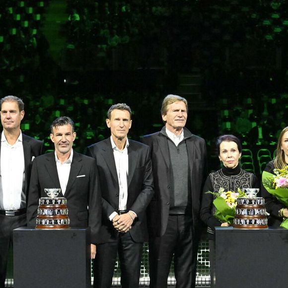 Davis Cup Finale 2025 Bologne - Ceremonie Hommage Nicolas Pilic - Croatie en presence Madame Pilic, sa fille, president de la Federartion Internationale de tennis, Novak Djokovic, Boris Becker, Lubjicic, Andrea Gaudenzi, Gilles Moretton, et de nombreux Champions. Chryslene Caillaud / PsnewZ / Bestimage