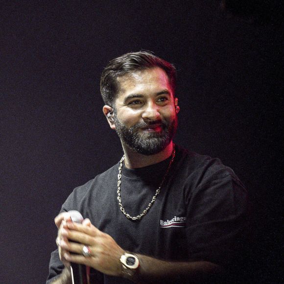 C’est un Kendji Girac métamorphosé que l’on découvre en une du magazine "Télé-Loisirs"...

Kendji Girac - Les artistes se produisent lors du concert "Scoop Live" de Radio Scoop à la LDLC Arena de Décines près de Lyon.  © Sandrine Thesillat / PsnewZ / Bestimage