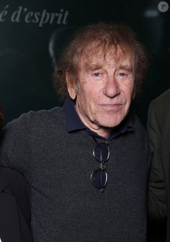 L'occasion pour le chanteur de faire quelques confidences sur sa carrière mais aussi sa vie privée.

Alain Souchon lors de la 90ème édition au café Les Deux Magots, pour la causerie "L'esprit rive gauche selon A.Souchon", le 25 septembre 2023 à Paris. G.Boley est le lauréat de cette année pour son livre "A ma soeur et unique" (Ed. Grasset). 
© Denis Guigenbourg / Bestimage