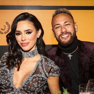 La vente aux enchères caritative de Neymar Jr. a permis de récolter environ R millions de reais en présence de Jimmy Butler et d'autres stars brésiliennes

Sur la photo : Neymar Jr, Jimmy Butler, Rodrygo Goes