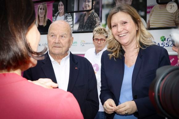 Exclusif - Marc Ladreit de Lacharrière, Yaël Braun-Pivet, Présidente de l'Assemblée nationale - Le bus du coeur de l'association "Agir pour le coeur des femmes" fait une halte à l'Assemblée Nationale à Paris le 28 mai 2025
© Jack Tribeca / Bestimage