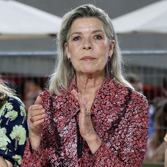 Installée aux côtés de sa belle-soeur, Caroline de Monaco a tenu à honorer la mémoire de cette figure emblématique profondément respectée au sein de la principauté.

La princesse Caroline de Hanovre - Jumping international Monte Carlo, Longines Global Champions Tour à Monaco le 6 juillet 2024. © Claudia Albuquerque/Bestimage