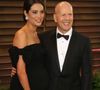 Heming Willis confie que quelques instants de lucidité persistent, de brefs éclairs qui redonnent l’illusion de l’homme qu’il était.

Bruce Willis, Emma Heming (enceinte) - Arrivées des people à la soirée Vanity Fair après la 86 ème cérémonie des Oscars le 2 mars 2014. FAMEFLYNET / BESTIMAGE
