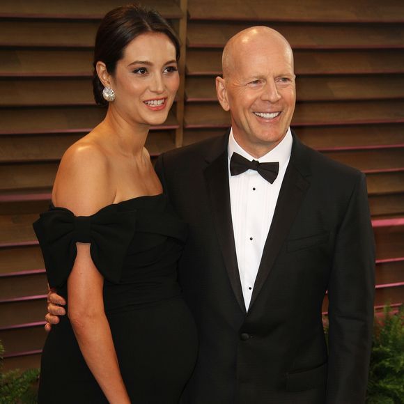 Heming Willis confie que quelques instants de lucidité persistent, de brefs éclairs qui redonnent l’illusion de l’homme qu’il était.

Bruce Willis, Emma Heming (enceinte) - Arrivées des people à la soirée Vanity Fair après la 86 ème cérémonie des Oscars le 2 mars 2014. FAMEFLYNET / BESTIMAGE