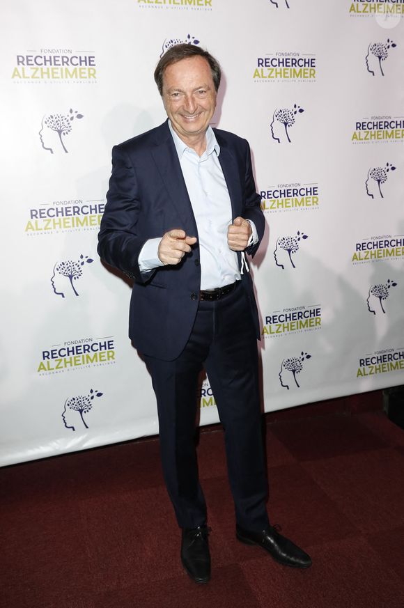 Michel-Édouard Leclerc - Photocall du XVème gala pour la Fondation Recherche Alzheimer à l'Olympia à Paris le 14 mars 2022. Sous la direction artistique de P. Souchon, des grands noms de la chanson française se mobilisent autour d'un concert sur le thème « 2 générations chantent pour la 3ème". © Photo Marc Ausset-Lacroix/Bestimage