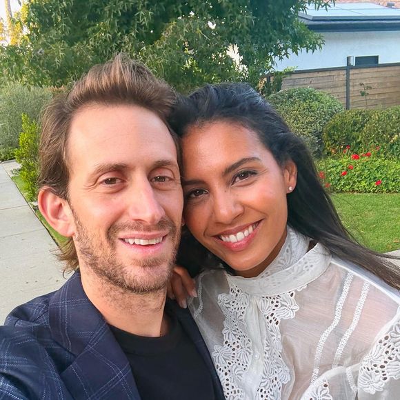 Son mari Dean David Neiger, qui travaille également aux Etats-Unis, la soutient dans son nouveau projet...

Chloé Mortaud partage des bouts de sa vie à Los Angeles avec son mari et ses enfants sur Instagram. Août 2025