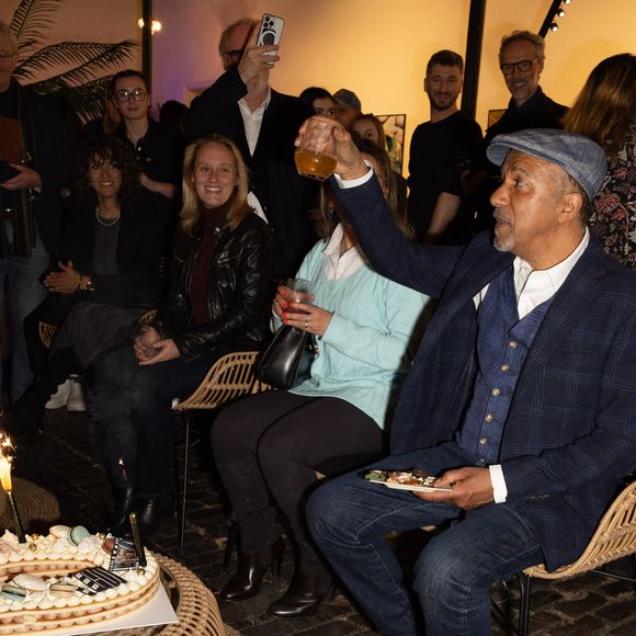 Exclusif - Pascal Légitimus - Pascal Legitimus célèbre ses cinquante ans de carrière et présente une exposition photographique de son travail sur les coquillages au Studio Design Center à Paris le 24 mars 2025.

© Jeremy Melloul / Bestimage