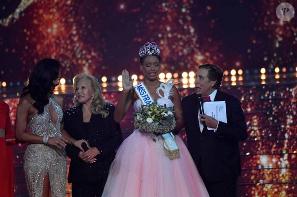 Miss France 2025, sur TF1           Crédits : Pierre Billard/sipa press via Bestimage