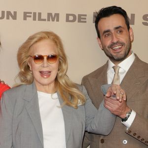 Sylvie Vartan et Jonathan Cohen - Avant-première du film "Ma Mère, Dieu et Sylvie Vartan" au cinéma Pathé Palace à Paris le 17 mars 2025. © Coadic Guirec/Bestimage