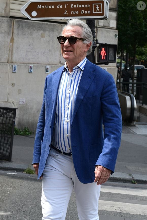 William Leymergie - Mariage de Claude Lelouch à la mairie du 18ème à Paris. Le 17 juin 2023