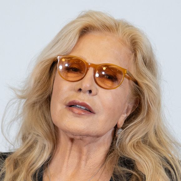 Sylvie Vartan assiste au défilé Stephane Rolland Haute Couture Printemps-Eté dans le cadre de la semaine de la mode à Paris à Paris, France. Photo by Nasser Berzane/ABACAPRESS.COM