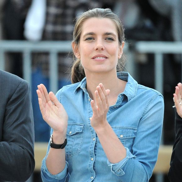 Elle a comme bien souvent mis le cap sur Paris pour assister au Longines Paris Eiffel Jumping
Charlotte Casiraghi - Remise du Longines Global Champions Tour Grand Prix of Paris - Longines Paris Eiffel Jumping à la plaine de Jeux de Bagatelle à Paris, le 2 juillet 2016. © Pierre Perusseau/Bestimage