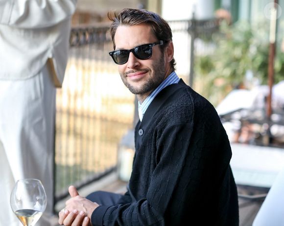 New York, NY Des invités assistent à l'événement Veuve Clicquot x Simon Porte Jacquemus Central Park Boathouse à New York.
Backgrid USA / Bestimage