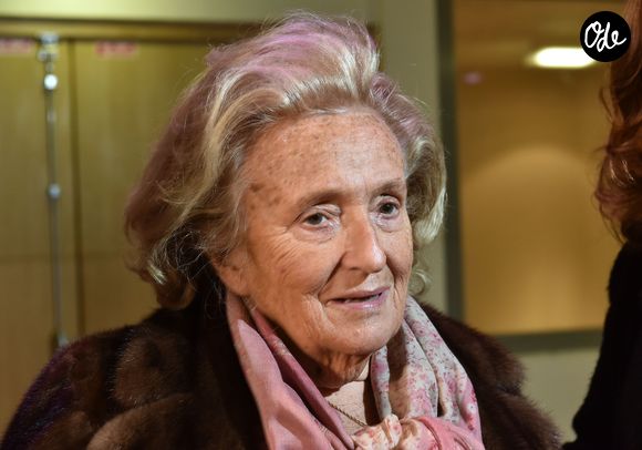 Ce 8 juin, elle a également partagé la date et le lieux des obsèques via l'AFP également

Bernadette Chirac - Photocall du concert de l'opération "Piéces Jaunes 2015" au Carré Belle-Feuille à Boulogne-Billancourt le 11 février 2015 Giancarlo Gorassini/Bestimage