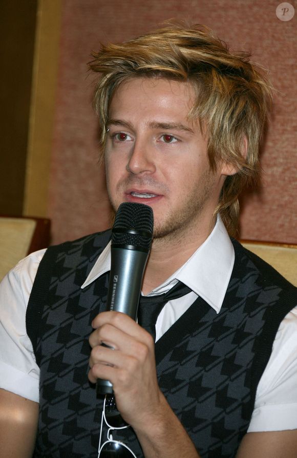 Aujourd'hui, Jonathan Cerrada vit en Belgique avec son mari Théo et ses deux enfants, Milo et Inata.

Jonathan Cerrada participe à une conférence de presse au Park Hyatt Vendôme à Paris, le 24 septembre 2007.

 Denis Guignebourg / Abacapress