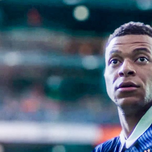 La marque de vêtements de sport Nike a dévoilé sa publicité pour la Coupe du monde de la FIFA, mettant en scène les plus grandes stars du football d’hier et d’aujourd’hui, ainsi que des célébrités issues d’autres domaines. © Nike via Bestimage