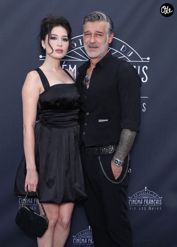 Exclusif - Catherine Davydzenka et son compagnon Stéphane Blancafort - Photocall au festival du cinéma français & gastronomie à Aix-les-Bains le 3 juin 2025 © Denis Guignebourg / Bestimage