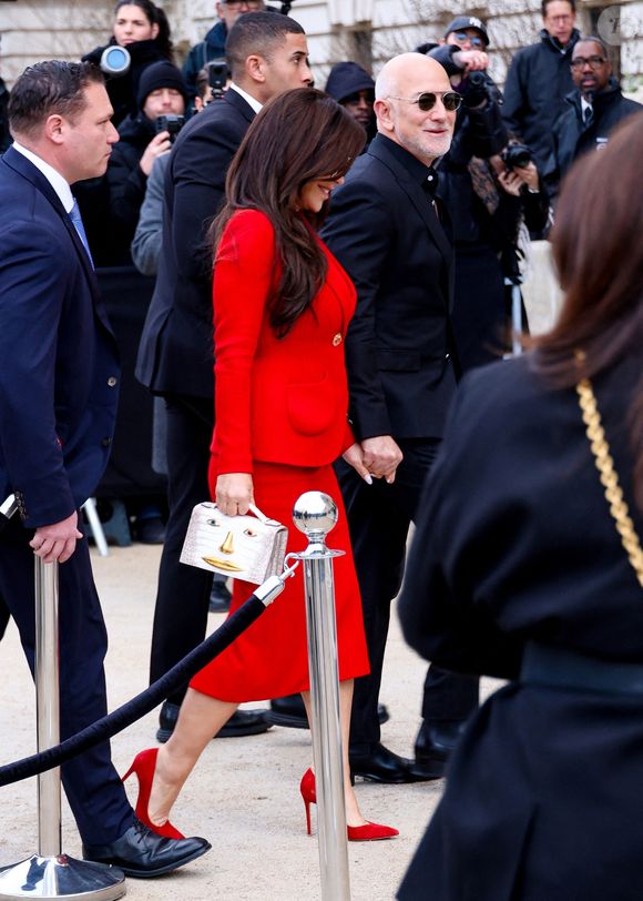 Jeff Bezos et Lauren Sanchez Bezos arrivent au défilé Schiaparelli Haute Couture Week Spring/Summer 2026 dans le cadre de la semaine de la mode à Paris.

Backgrid UK/ Bestimage
