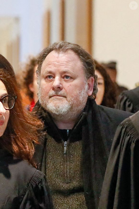 Christophe Ruggia arrive au tribunal - Le réalisateur Christophe Ruggia, poursuivi pour agressions sexuelles envers la comédienne Adèle Haenel, condamné à deux de prison ferme avec port de bracelet électronique va faire appel de la décision, au tribunal judiciaire de Paris, France, le 3 février 2025. © Christophe Clovis/Bestimage
