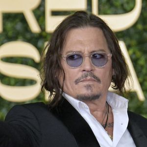 Il s'est installé dans l'East Sussex au Royaume-Uni

L'acteur Johnny Depp assiste au tapis rouge du Festival international du film de la mer Rouge à Jeddah, en Arabie saoudite, le 12 décembre 2024. Photo par Morio Taga/JIJI PRESS PHOTO/ABACAPRESS.COM