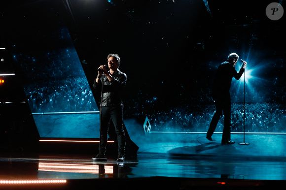 Exclusif - David Hallyday chante "Sang pour sang" en duo virtuel avec son père Johnny en utilisant l'IA - Enregistrement de l'émission "Les disques d'or de l'année" au Dôme de Paris, présentée par E.Gossuin et diffusée le 24 décembre à 21h10 sur M6
© Christophe Clovis / Bestimage