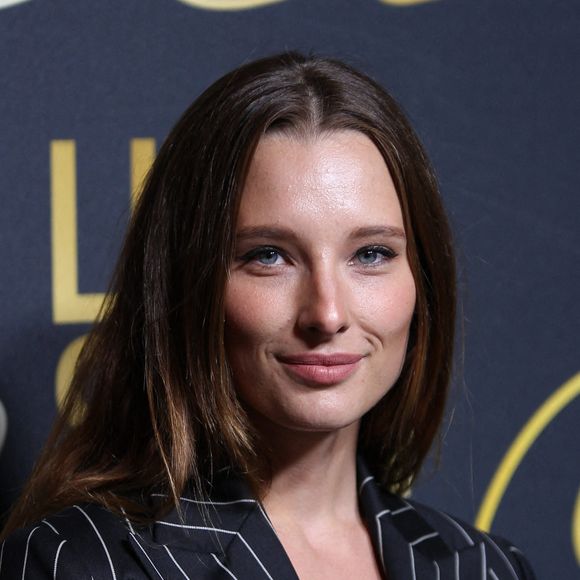 Ilona Smet assiste au défilé Etam Womenswear printemps-été 2022 lors de la Fashion Week de Paris le 04 octobre 2021 à Paris, France. Photo by Nasser Berzane/ABACAPRESS.COM