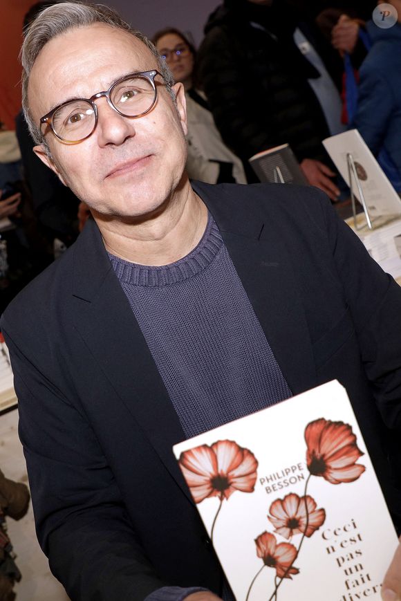 Philippe Besson - Festival du livre de Paris 2023 au Grand Palais Ephémère à Paris. Le 22 avril 2023
© Cédric Perrin / Bestimage