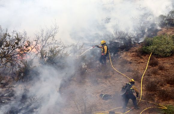 Illustrations des incendies qui ravagent le quartier de Pacific Palisades à Los Angeles, le 8 janvier 2025. © Fernando Allende/Broadimage/Bestimage