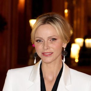 Charlène de Monaco a salué le travail et la persévérance des rugbymen monégasques.

 La princesse Charlène de Monaco lors de l'illumination en rose de la place du Casino de Monte-Carlo à l’occasion du mois de sensibilisation au cancer du sein avec l'association Pink Ribbon Monaco. © Claudia Albuquerque / Bestimage
