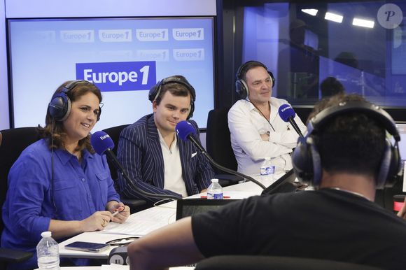 Exclusif - Valerie Benaim, Gauthier Le Bret, Yann Moix, sur le plateau de l’émission « On Marche Sur La Tête » présentée pa C.Hanouna dans les studios d’ Europe 1 à Paris, France, le 27 juin 2024. © Jack Tribeca / Bestimage