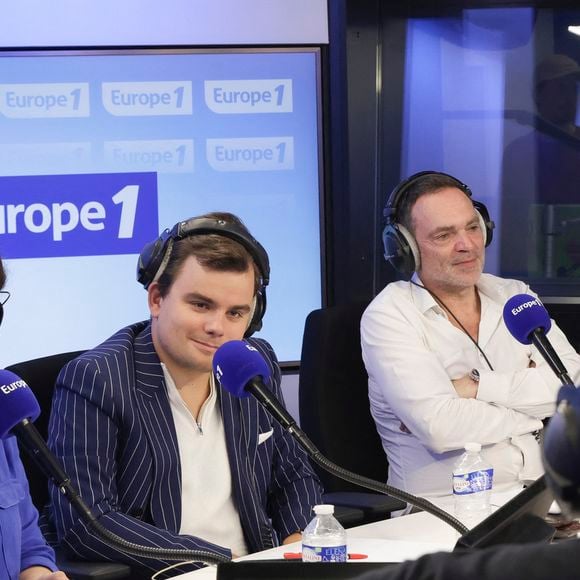 Exclusif - Valerie Benaim, Gauthier Le Bret, Yann Moix, sur le plateau de l’émission « On Marche Sur La Tête » présentée pa C.Hanouna dans les studios d’ Europe 1 à Paris, France, le 27 juin 2024. © Jack Tribeca / Bestimage