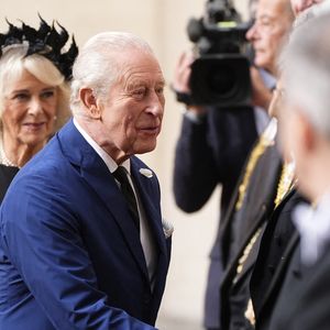 Le roi Charles III d'Angleterre et Camilla Parker Bowles, reine consort d'Angleterre, arrivent au Vatican à Rome, le 23 octobre 2025. Photo par PA Photo/ Bestimage