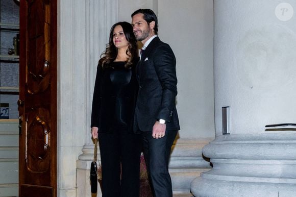 Le prince Carl Philip de Suède et la princesse Sofia assistent au concert de Noël "Jul i Vasastan" (Noël à Vasastan) à l'église Gustaf Vasa de Stockholm le 20 décembre 2024.
@Dana Press / Bestimage