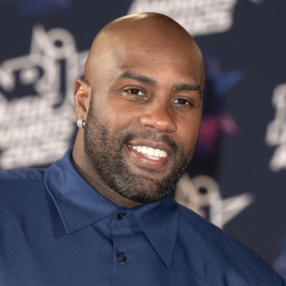 Teddy Riner participe à la 27ème édition des NRJ Music Awards le 31 octobre 2025 à Cannes, France. Photo par  David NIVIERE/ABACAPRESS.COM