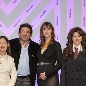 Le chanteur fait ses premiers pas en tant qu'acteur.

Aviv Pinkas, Patrick Bruel, Natacha Lindinger, Talya Bertfeld - Festival Series Mania à Lille le 27 mars 2025. © Stéphane Vansteenkiste/Bestimage