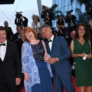 Muriel Mayette-Holtz et son mari Gérard Holtz à la montée des marches du film "Mascarade" lors du 75ème Festival International du Film de Cannes, France, le 27 mai 2022. © Rachid Bellak/Bestimage