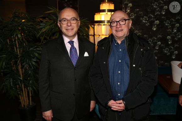 Bernard Cazeneuve et Michel Blanc présents à l'after party Raid Dingue organisée par 5 Eyes Production (David Koskievic et David Setrouk) qui s'est tenue au Bermuda Onion à Paris, France, le 24 janvier 2017. Photo by Jerome Domine/ABACAPRESS.COM