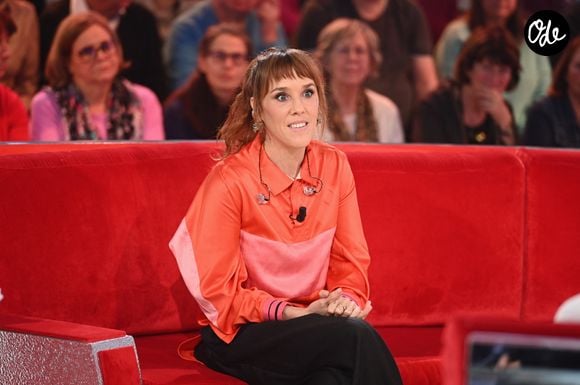 Zaz enregistre l'émission "Vivement dimanche" au studio Rive gauche, à Paris, France, le 18 février 2026.

© Guillaume Gaffiot/Bestimage