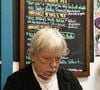 Le chanteur souffrait de paranoïa aigue et s'est réfugié dans l'alcool

Exclusif - Le chanteur Renaud (Séchan) en dédicace à l'occasion de la sortie de "Renaud le livre" signé Erwan L'Eléouet et préfacé par sa fille Lolita Séchan, à la Libraire bordelaise Les 400 Coups de P.Poutou à Bordeaux, France, le 28 mars 2026. © Fabien Cottereau/Bestimage