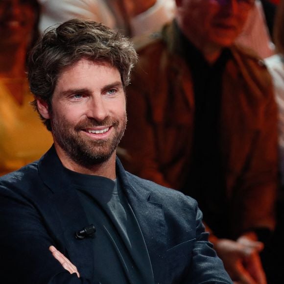 L’acteur estime pourtant que ce petit geste permettrait d’économiser énormément d’eau potable.

Exclusif - Tom Leeb lors de l'enregistrement de l'émission "Famille je vous aime" présentée par M. Drucker et qui sera diffusée le 13 juin 2025 sur France 3, aux Studios rive gauche à Paris, France, le 15 avril 2025. © Clovis-Gaffiot/Bestimage