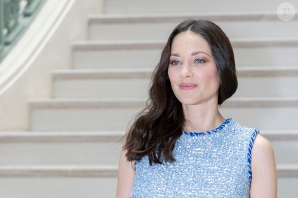 Marion Cotillard au défilé Chanel 2 "Collection Haute Couture Automne/Hiver 2025-2026" lors de la Fashion Week de Paris, le 8 juillet 2025.

© Olivier Borde / Bestimage