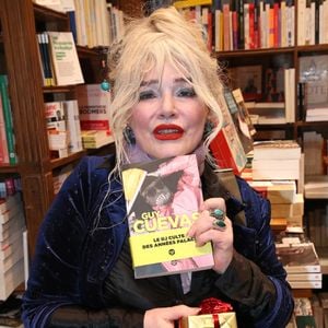 Cette expérience très médiatisée devient un tournant dans sa carrière et lui permet, entre autres, de produire un disque.

Exclusif - Armande Altaï - Guy Cuevas, le DJ culte des années Palace, dédicace son livre « Avant que la nuit ne m'emporte » à la librairie Delamain à Paris le 08 Juin 2022. Bertrand Rindoff / Bestimage