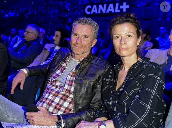 Récemment, le couple a fait une autre rencontré sur le tournage aux Philippines.

Denis Brogniart et sa femme Hortense - People au match de boxe "La Conquête" Acte 4 T.Yoka VS C.Leonet au palais des sports de Paris le 7 avril 2018 (Victoire de T.Yoka au 5 ème round)
© Pierre Perusseau / Bestimage