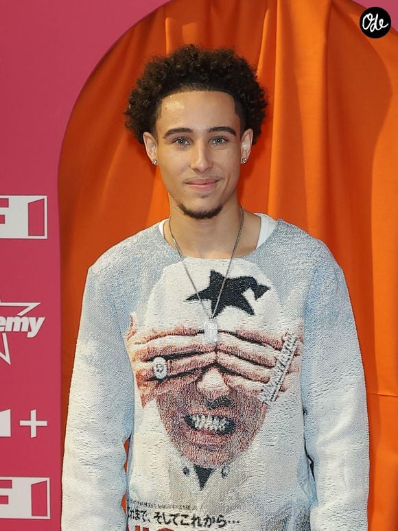 Il dénonce les moqueries et affirme que la précarité financière n’a rien de drôle.

Masseo Gayez-Banzept - Inauguration de l'appart de la "Star Academy" à Paris le 14 octobre 2026. © Coadic Guirec /Bestimage