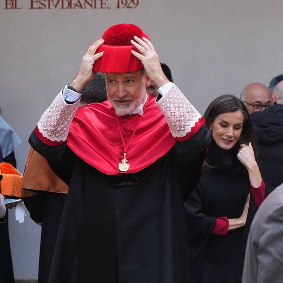 Le roi Felipe VI et la reine Letizia d'Espagne lors de la cérémonie d'investiture du roi Felipe VI en tant que docteur honoris causa (diplôme honorifique) par l'Université d'Alcala à Alcala de Henares, Espagne, le 27 février 2025. © David/Cordon Presss/Bestimage