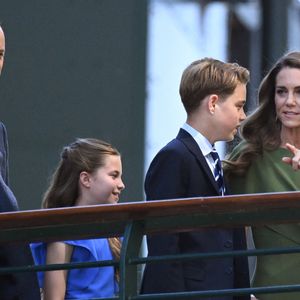 Le prince William, la princesse Charlotte, le prince George et Kate Middleton à Wimbledon, le 12 juillet 2026.

© Mirrorpix / Bestimage